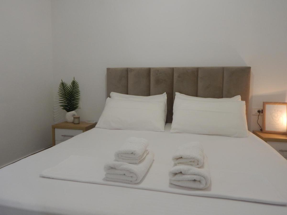 Bel Air Rooms Himare Exterior photo