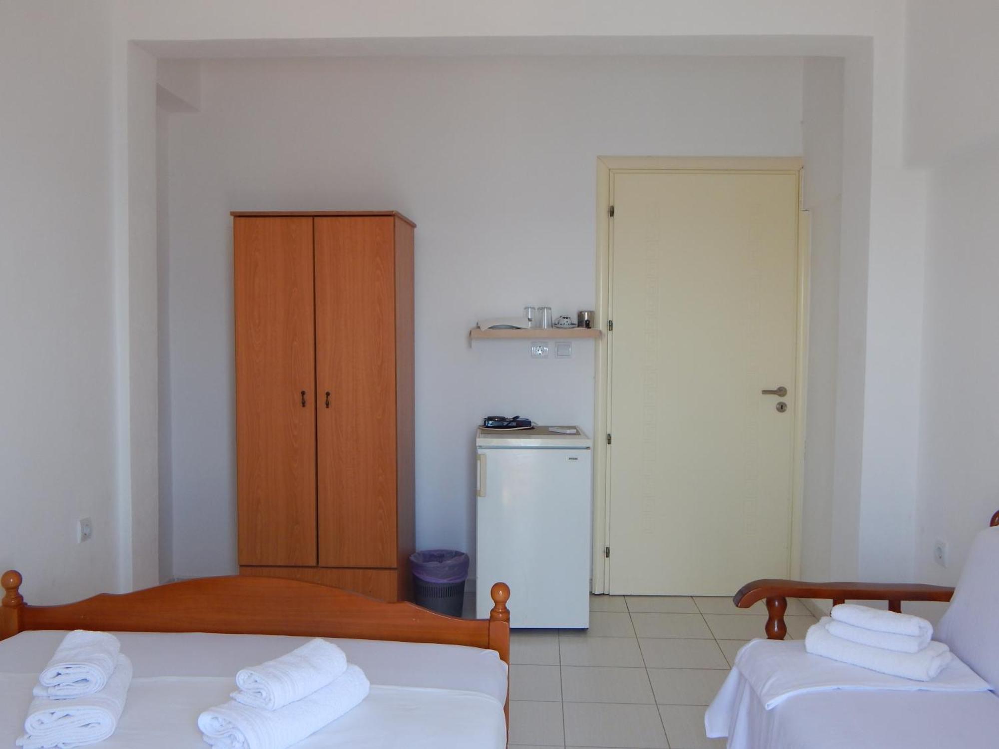Bel Air Rooms Himare Room photo