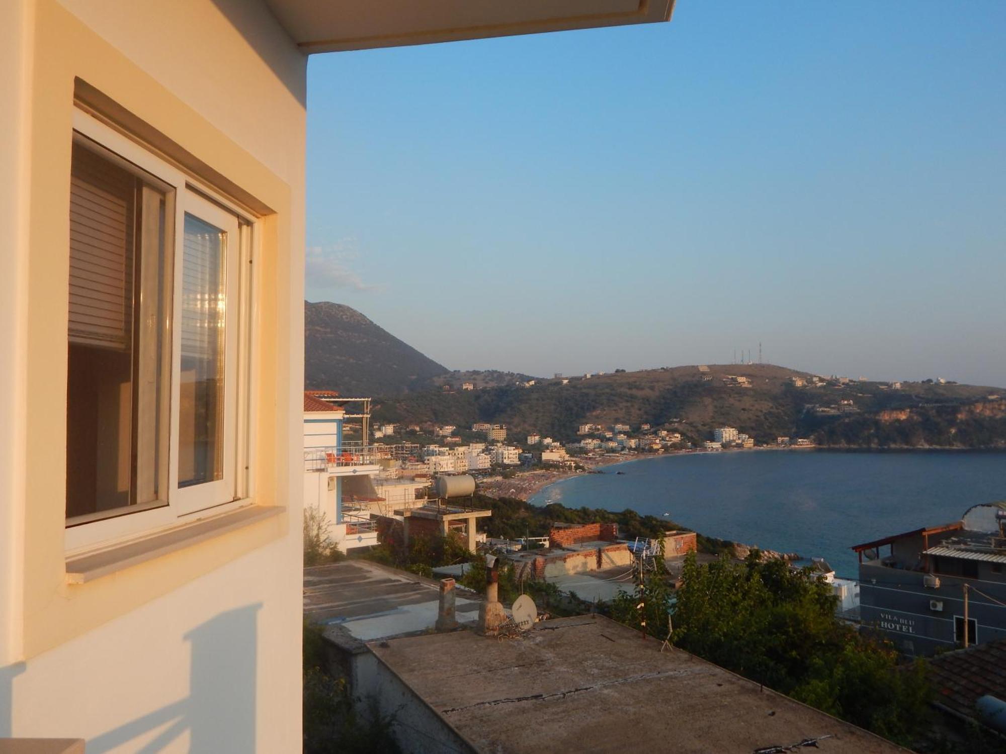 Bel Air Rooms Himare Exterior photo